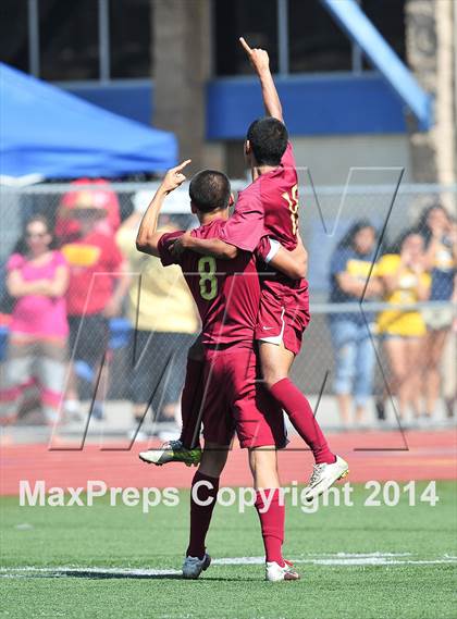 Thumbnail 2 in Royal vs. Southwest (CIF SoCal Regional D2 Final) photogallery.