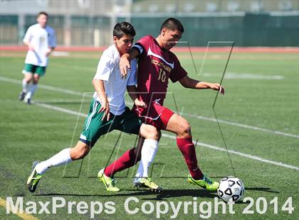 Thumbnail 2 in Royal vs. Southwest (CIF SoCal Regional D2 Final) photogallery.