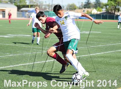 Thumbnail 3 in Royal vs. Southwest (CIF SoCal Regional D2 Final) photogallery.