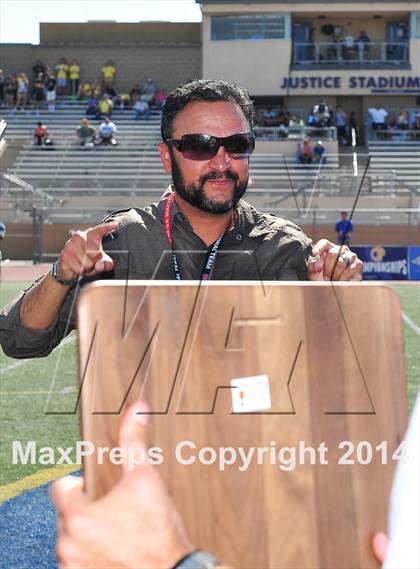 Thumbnail 2 in Royal vs. Southwest (CIF SoCal Regional D2 Final) photogallery.