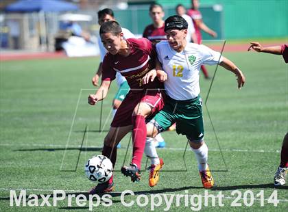 Thumbnail 2 in Royal vs. Southwest (CIF SoCal Regional D2 Final) photogallery.