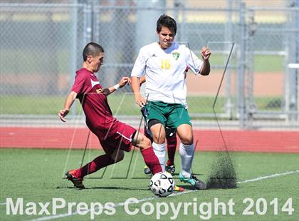 Thumbnail 3 in Royal vs. Southwest (CIF SoCal Regional D2 Final) photogallery.