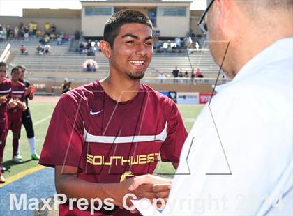 Thumbnail 2 in Royal vs. Southwest (CIF SoCal Regional D2 Final) photogallery.