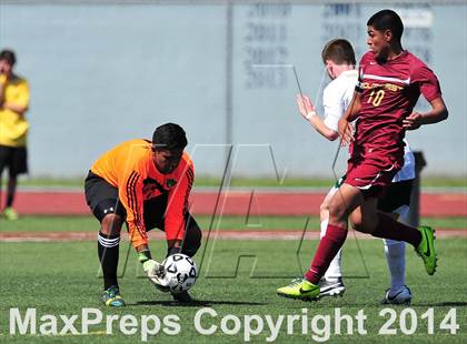 Thumbnail 2 in Royal vs. Southwest (CIF SoCal Regional D2 Final) photogallery.