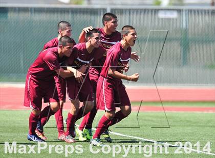 Thumbnail 1 in Royal vs. Southwest (CIF SoCal Regional D2 Final) photogallery.