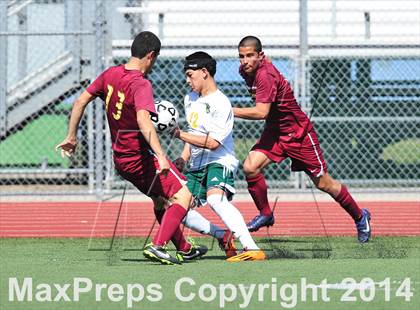 Thumbnail 3 in Royal vs. Southwest (CIF SoCal Regional D2 Final) photogallery.