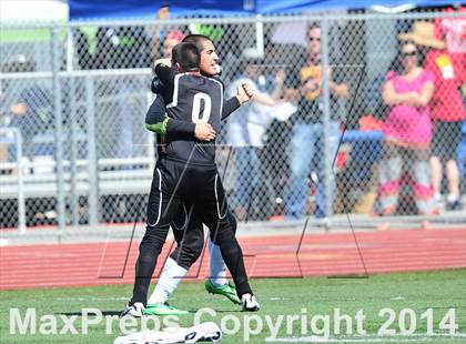 Thumbnail 1 in Royal vs. Southwest (CIF SoCal Regional D2 Final) photogallery.