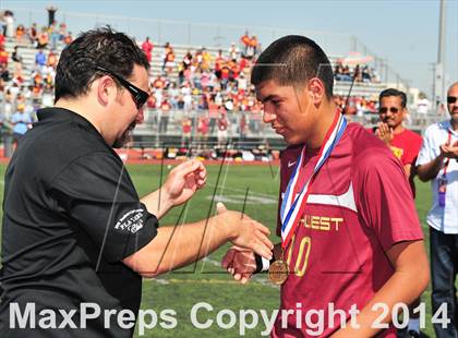 Thumbnail 3 in Royal vs. Southwest (CIF SoCal Regional D2 Final) photogallery.