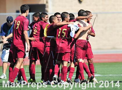 Thumbnail 3 in Royal vs. Southwest (CIF SoCal Regional D2 Final) photogallery.