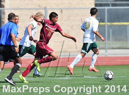 Thumbnail 1 in Royal vs. Southwest (CIF SoCal Regional D2 Final) photogallery.