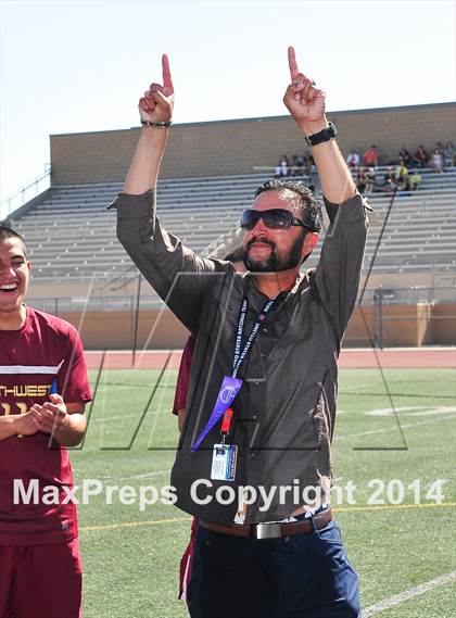 Thumbnail 1 in Royal vs. Southwest (CIF SoCal Regional D2 Final) photogallery.