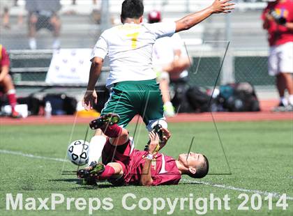 Thumbnail 2 in Royal vs. Southwest (CIF SoCal Regional D2 Final) photogallery.