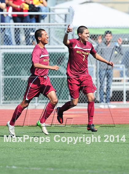 Thumbnail 1 in Royal vs. Southwest (CIF SoCal Regional D2 Final) photogallery.