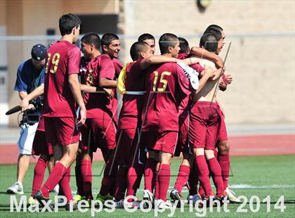 Thumbnail 1 in Royal vs. Southwest (CIF SoCal Regional D2 Final) photogallery.