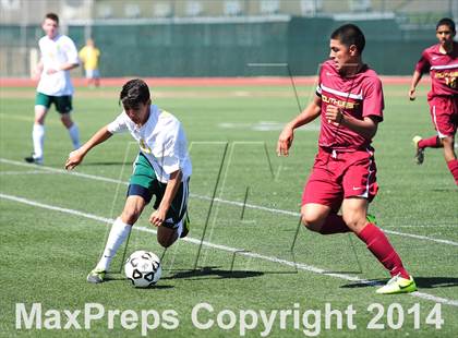 Thumbnail 1 in Royal vs. Southwest (CIF SoCal Regional D2 Final) photogallery.
