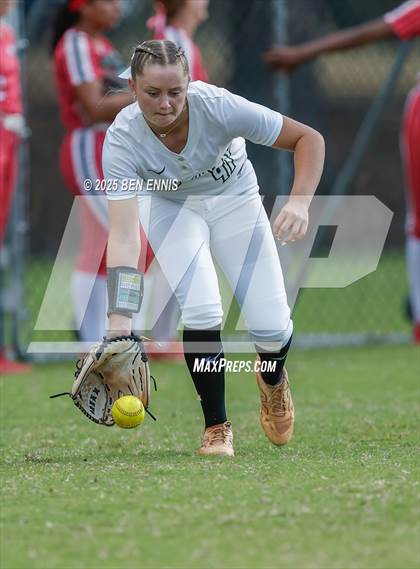 Thumbnail 3 in Strong Rock Christian vs. Calvary Christian (GIAA 4A Final) photogallery.