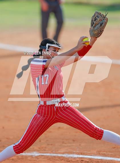 Thumbnail 3 in Strong Rock Christian vs. Calvary Christian (GIAA 4A Final) photogallery.