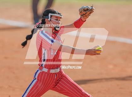 Thumbnail 3 in Strong Rock Christian vs. Calvary Christian (GIAA 4A Final) photogallery.