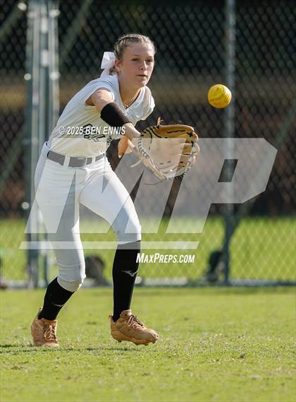 Thumbnail 3 in Strong Rock Christian vs. Calvary Christian (GIAA 4A Final) photogallery.