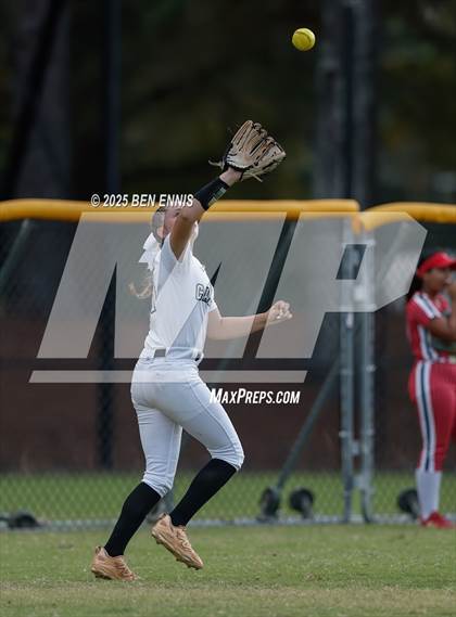 Thumbnail 2 in Strong Rock Christian vs. Calvary Christian (GIAA 4A Final) photogallery.