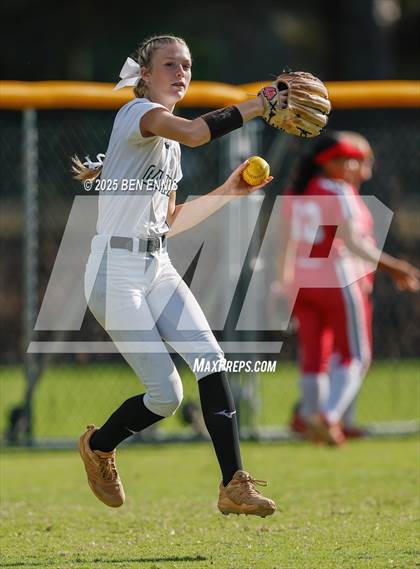 Thumbnail 3 in Strong Rock Christian vs. Calvary Christian (GIAA 4A Final) photogallery.