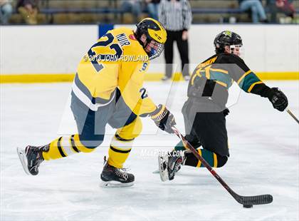 Thumbnail 2 in Glenbrook South vs. Glenbrook North photogallery.