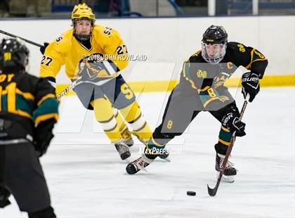 Thumbnail 2 in Glenbrook South vs. Glenbrook North photogallery.