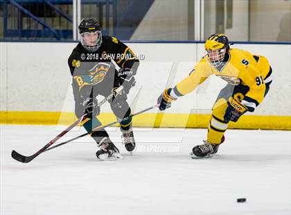 Thumbnail 3 in Glenbrook South vs. Glenbrook North photogallery.