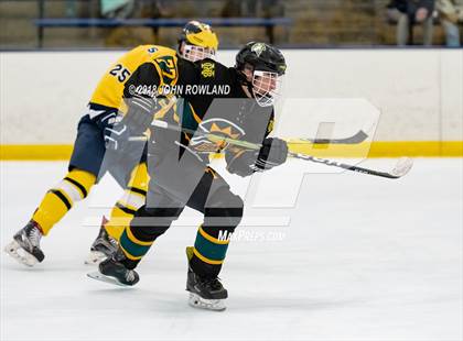 Thumbnail 1 in Glenbrook South vs. Glenbrook North photogallery.