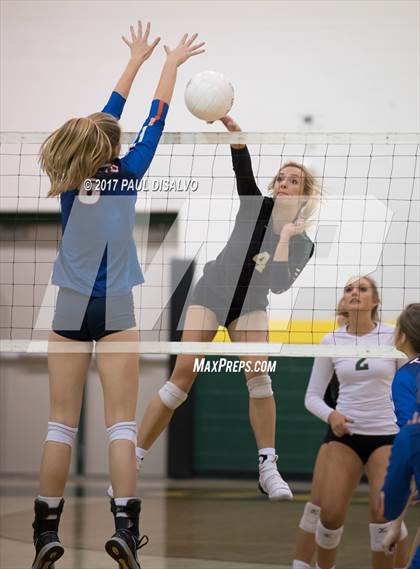 Thumbnail 1 in Legend @ Mountain Vista photogallery.