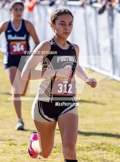 Thumbnail 2 in CIF Central Section Cross Country Championships (Girls D2 Race) photogallery.