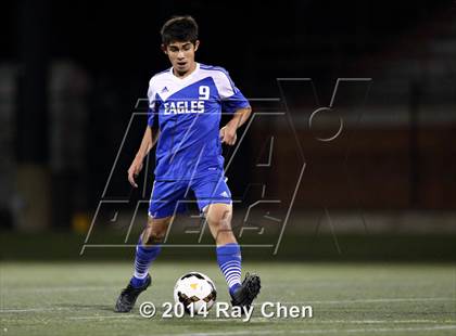 Thumbnail 3 in Mountain Vista vs. Broomfield (CHSAA 5A Playoff Round of 16) photogallery.