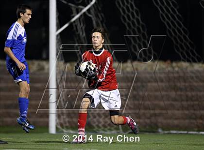 Thumbnail 3 in Mountain Vista vs. Broomfield (CHSAA 5A Playoff Round of 16) photogallery.