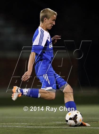 Thumbnail 1 in Mountain Vista vs. Broomfield (CHSAA 5A Playoff Round of 16) photogallery.