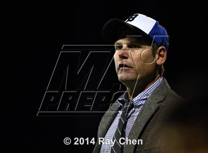 Thumbnail 3 in Mountain Vista vs. Broomfield (CHSAA 5A Playoff Round of 16) photogallery.