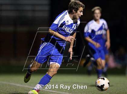 Thumbnail 3 in Mountain Vista vs. Broomfield (CHSAA 5A Playoff Round of 16) photogallery.