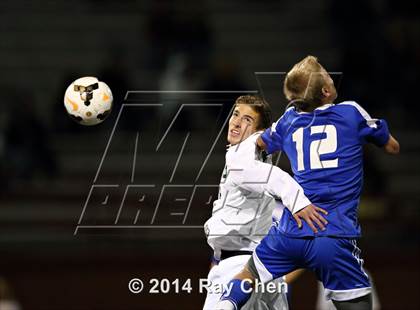 Thumbnail 3 in Mountain Vista vs. Broomfield (CHSAA 5A Playoff Round of 16) photogallery.