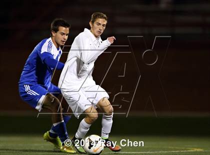 Thumbnail 1 in Mountain Vista vs. Broomfield (CHSAA 5A Playoff Round of 16) photogallery.
