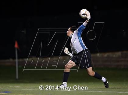 Thumbnail 2 in Mountain Vista vs. Broomfield (CHSAA 5A Playoff Round of 16) photogallery.