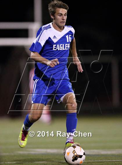 Thumbnail 3 in Mountain Vista vs. Broomfield (CHSAA 5A Playoff Round of 16) photogallery.