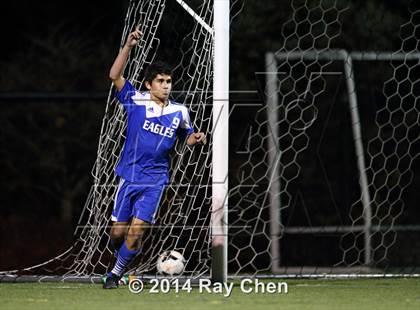 Thumbnail 2 in Mountain Vista vs. Broomfield (CHSAA 5A Playoff Round of 16) photogallery.