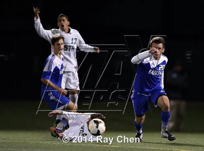 Thumbnail 1 in Mountain Vista vs. Broomfield (CHSAA 5A Playoff Round of 16) photogallery.