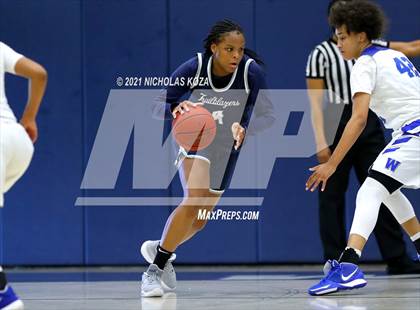 Thumbnail 3 in Sierra Canyon vs. Windward photogallery.