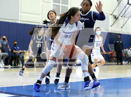 Thumbnail 2 in Sierra Canyon vs. Windward photogallery.