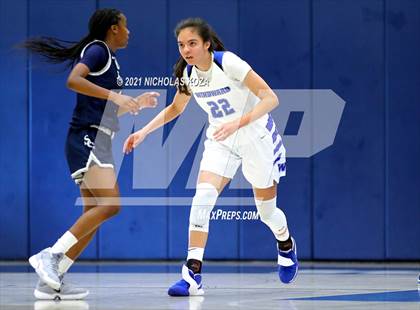 Thumbnail 1 in Sierra Canyon vs. Windward photogallery.