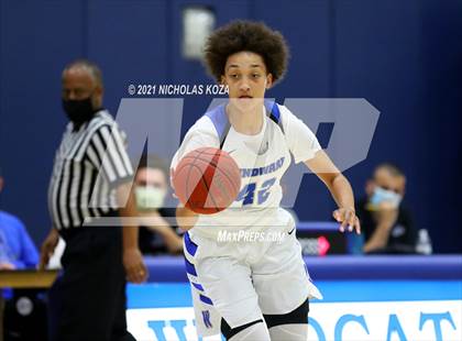 Thumbnail 2 in Sierra Canyon vs. Windward photogallery.