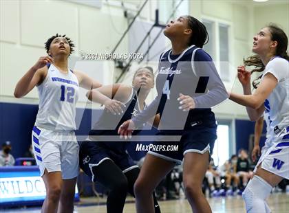 Thumbnail 1 in Sierra Canyon vs. Windward photogallery.