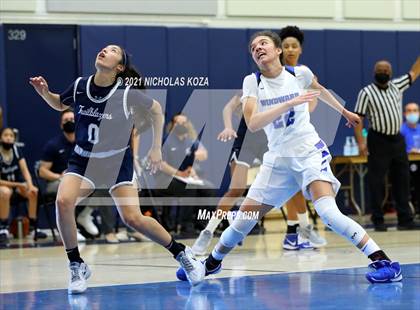 Thumbnail 3 in Sierra Canyon vs. Windward photogallery.