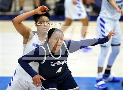 Thumbnail 2 in Sierra Canyon vs. Windward photogallery.