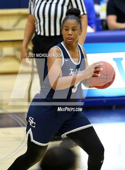 Thumbnail 1 in Sierra Canyon vs. Windward photogallery.